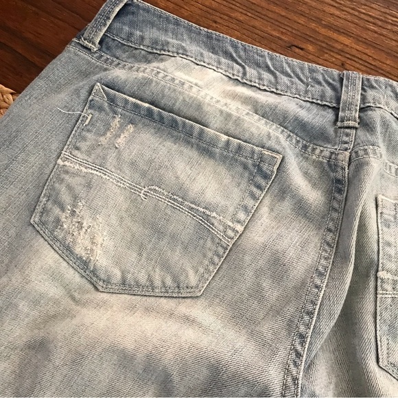 👖 2.1 Distressed Denim Jeans - Picture 11 of 16